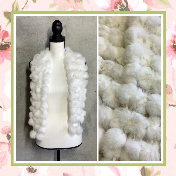 🌸 RABBIT FUR SCARF SHAWL BALLS LONG SOFT FURRY SHAWL WINTER CLASSY WARM COZY - Picture 1 of 12